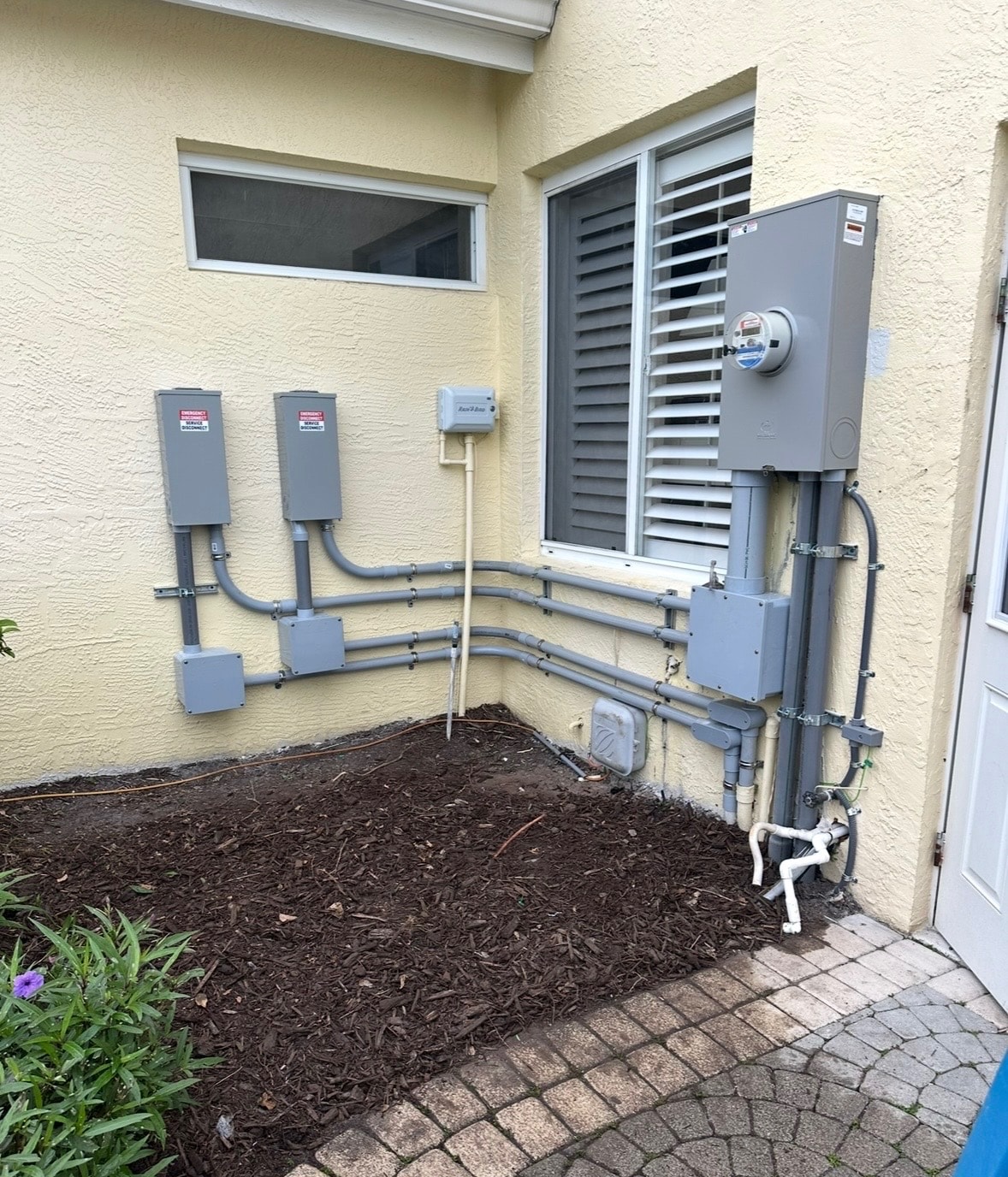 Exterior Electrical Installation