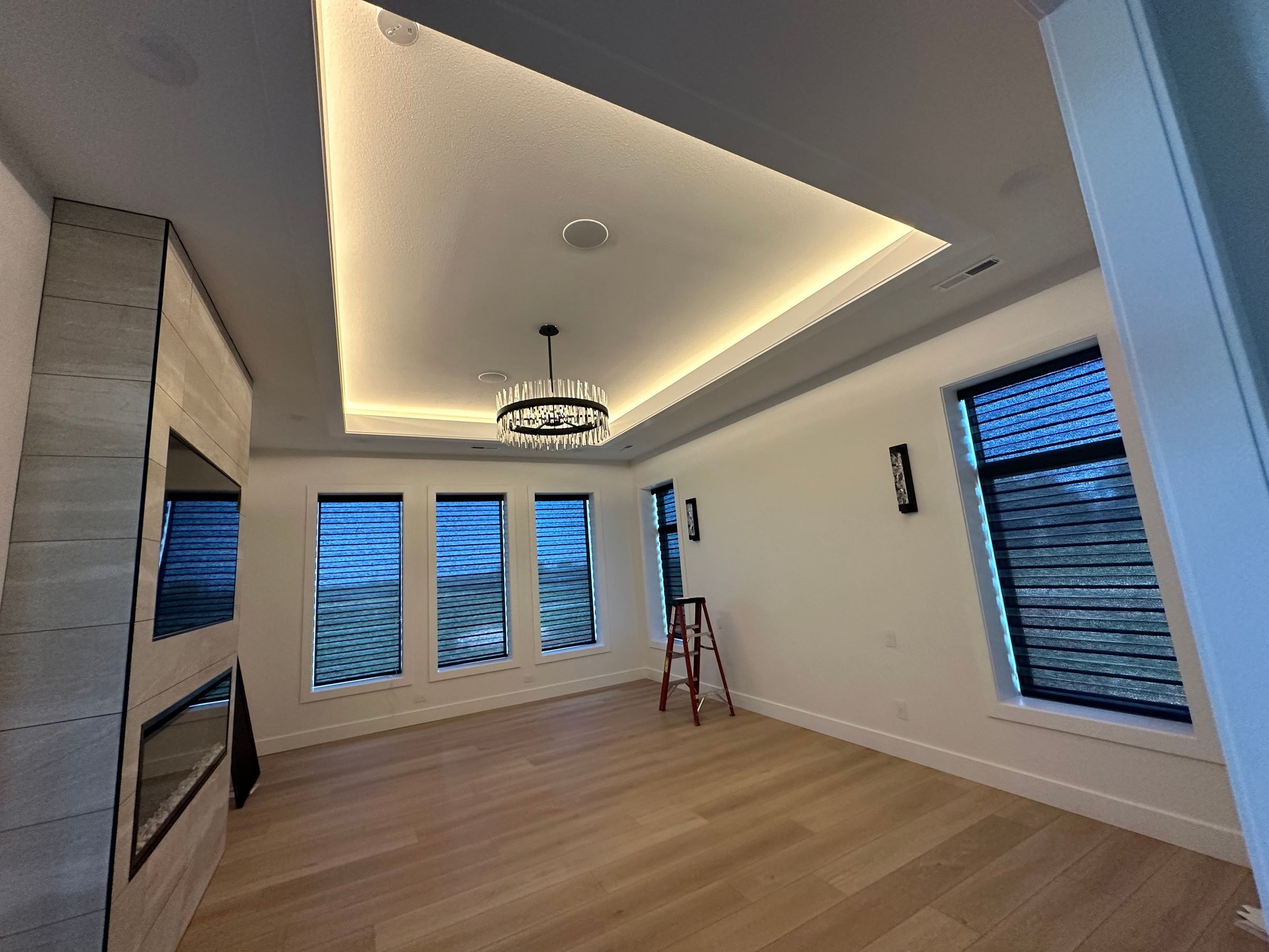 Tray Ceiling Cove Lighting & Chandelier